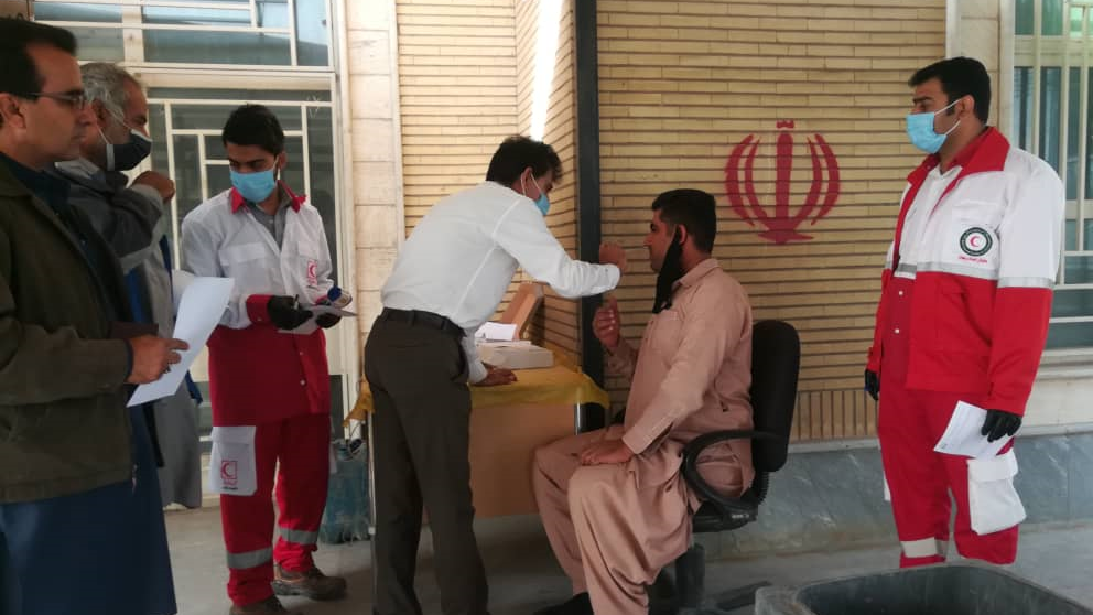 اجرای طرح "مراقبت بهداشتی از مسافران مشکوک مبتلا به کرونا در مبادی مرزی" در 3 پایگاه مرزی سیستان و بلوچستان
